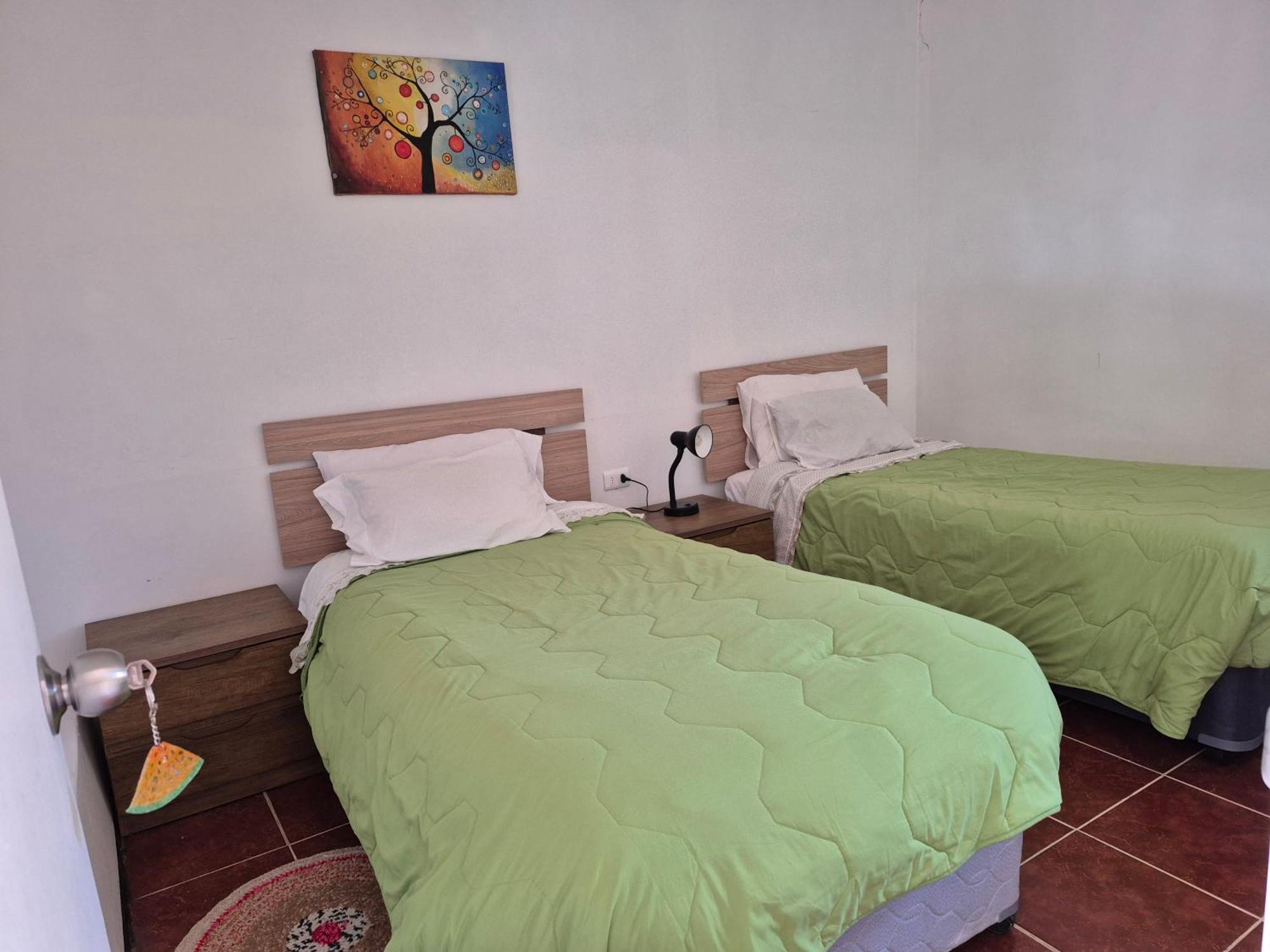 Hostal Los Almendros Canela Baja Esterno foto