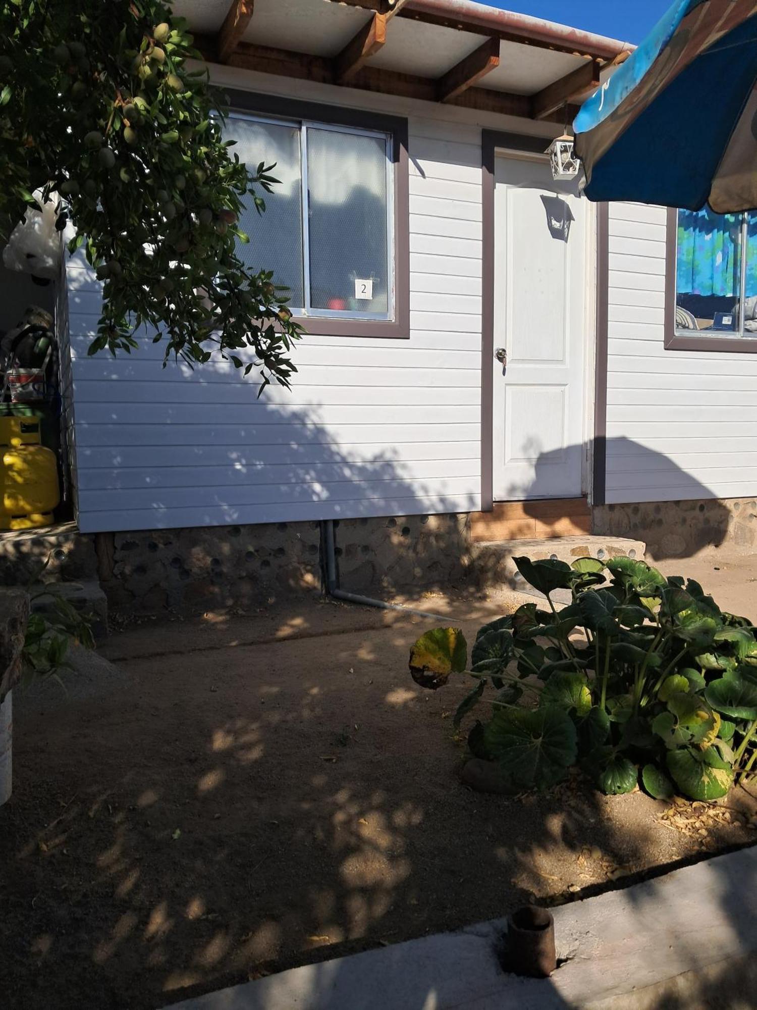 Hostal Los Almendros Canela Baja Esterno foto